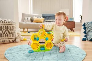 Tổng hợp các món đồ chơi thông minh cho bé dưới 1 tuổi